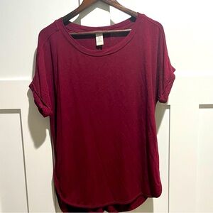 Short sleeve burgundy tunic size L